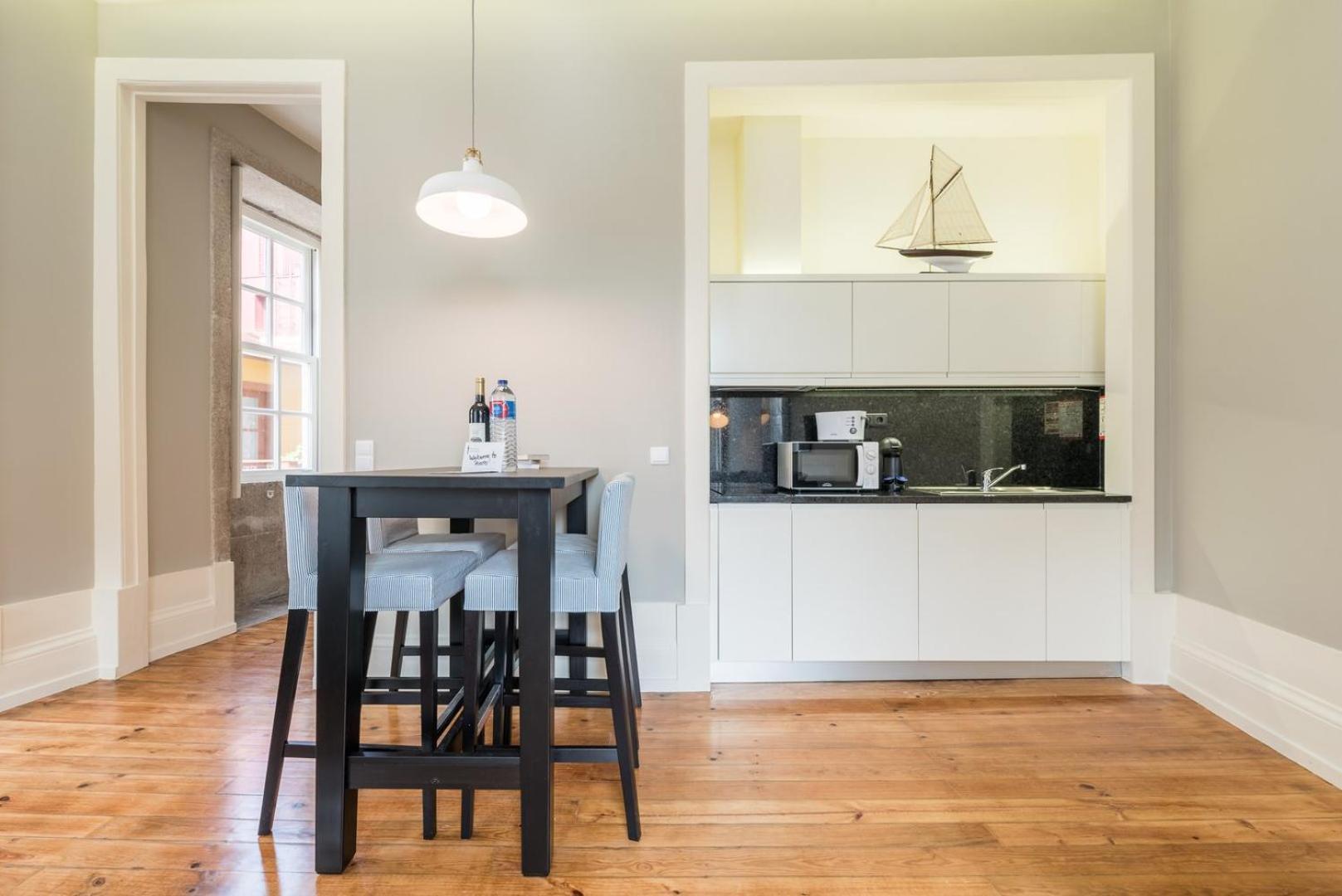 Guestready - Chic Retreat In The Heart Of Porto Apartment Екстериор снимка